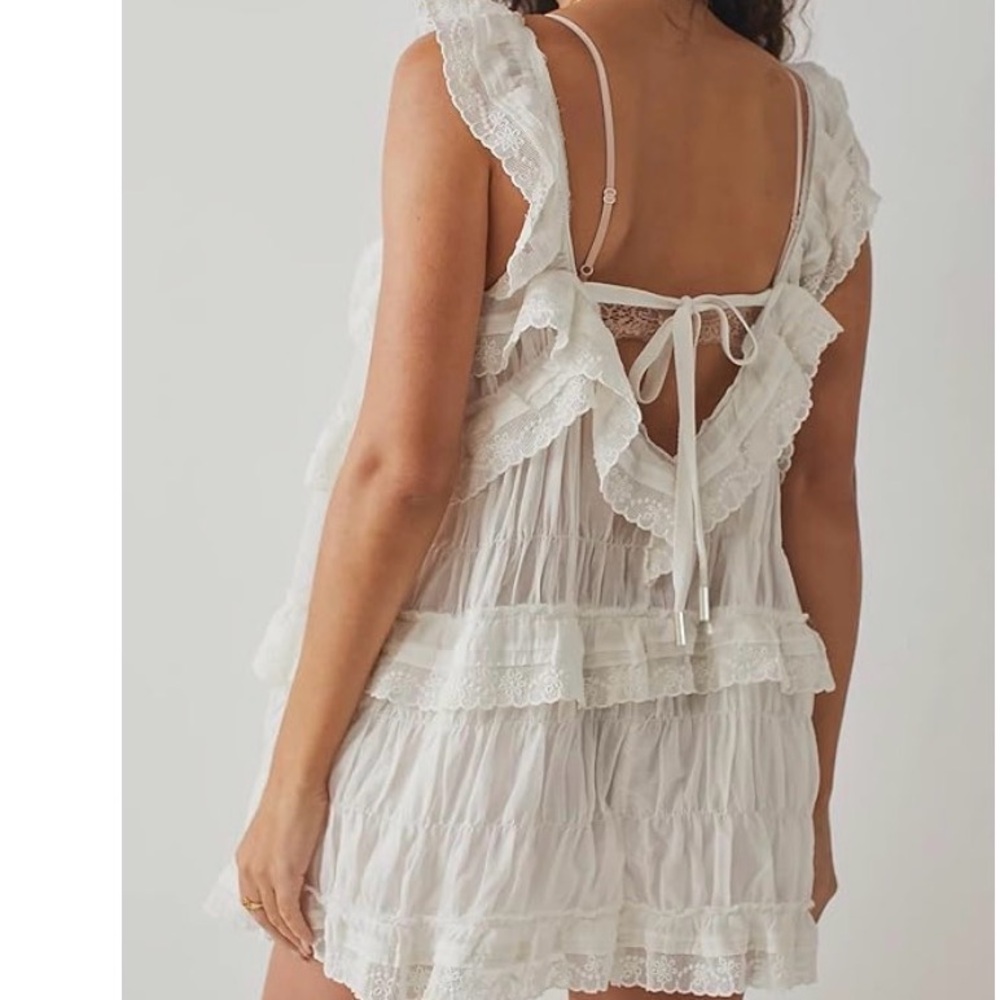 Pink Ruffled Dress C34 - Picture 2 of 3